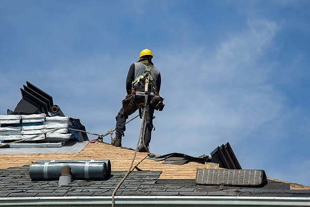 Professional Gutter Installation technician working in Port Elizabeth, NJ